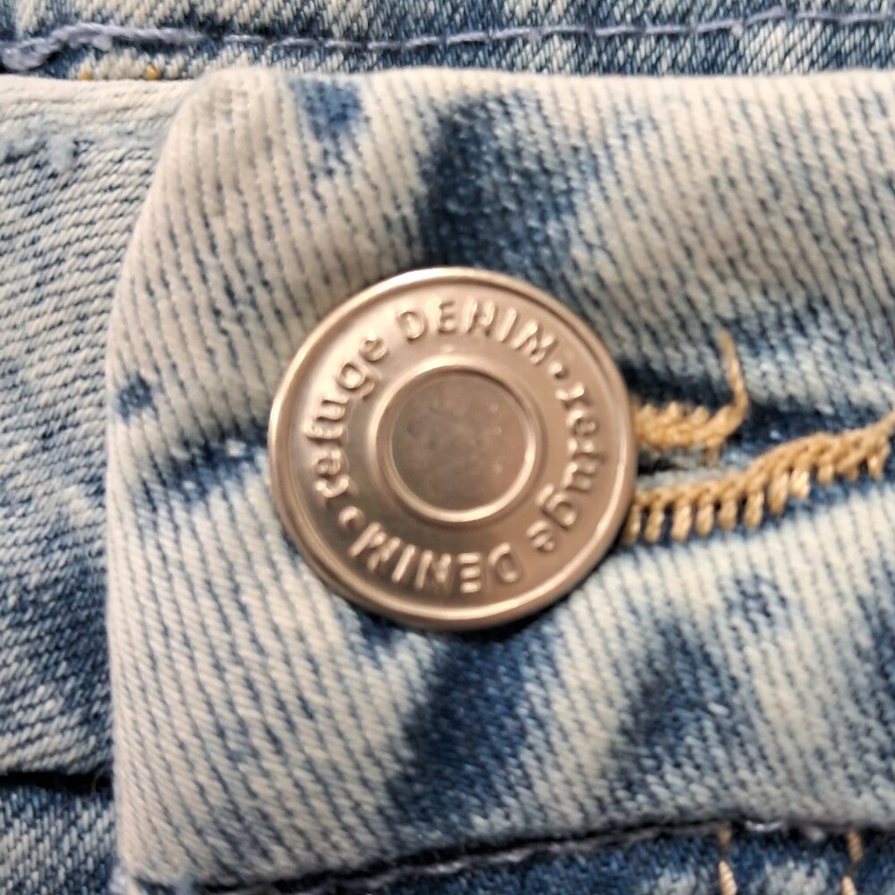 Refuge Denim Light Blue Jeans - Picture 5 of 9